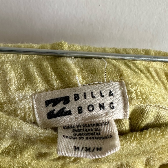 Billabong Kids Girls Yellow Tie Dye Super Soft Comfy Towel Cloth Shorts Size M - Picture 6 of 6